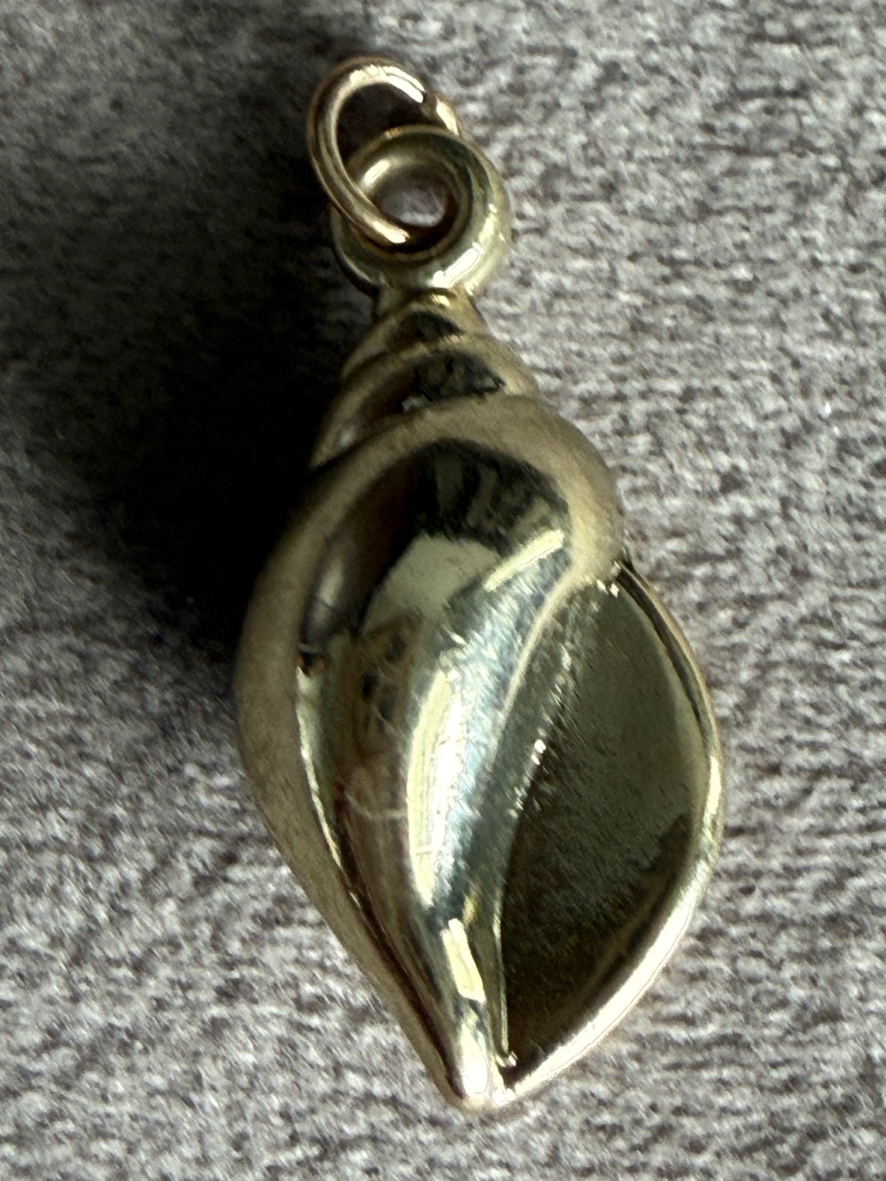 Polished Gold-Tone Leaf Pendant Necklace Charm